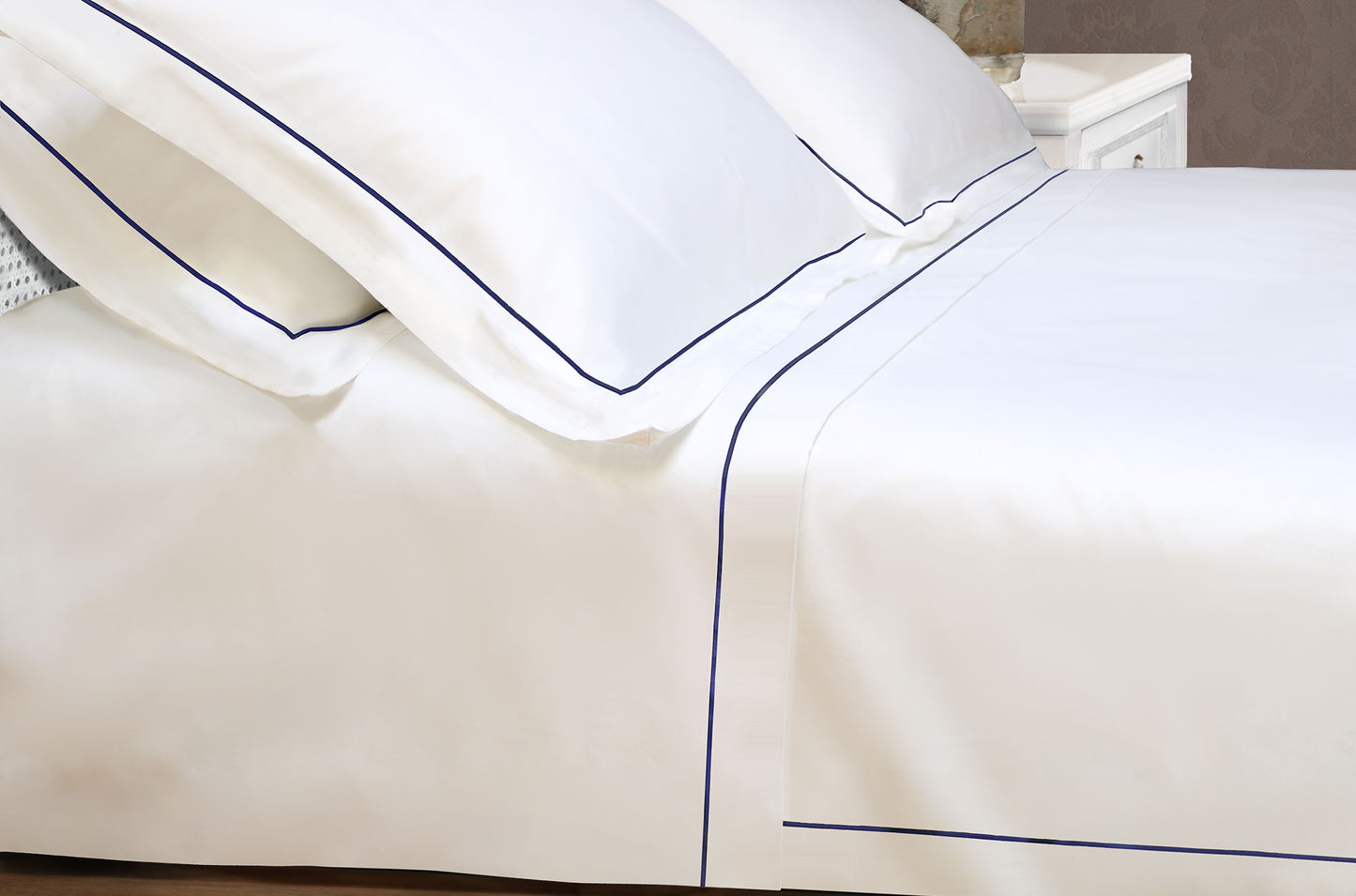 dunluce-blue-duvet-and-flt-sheet-2000