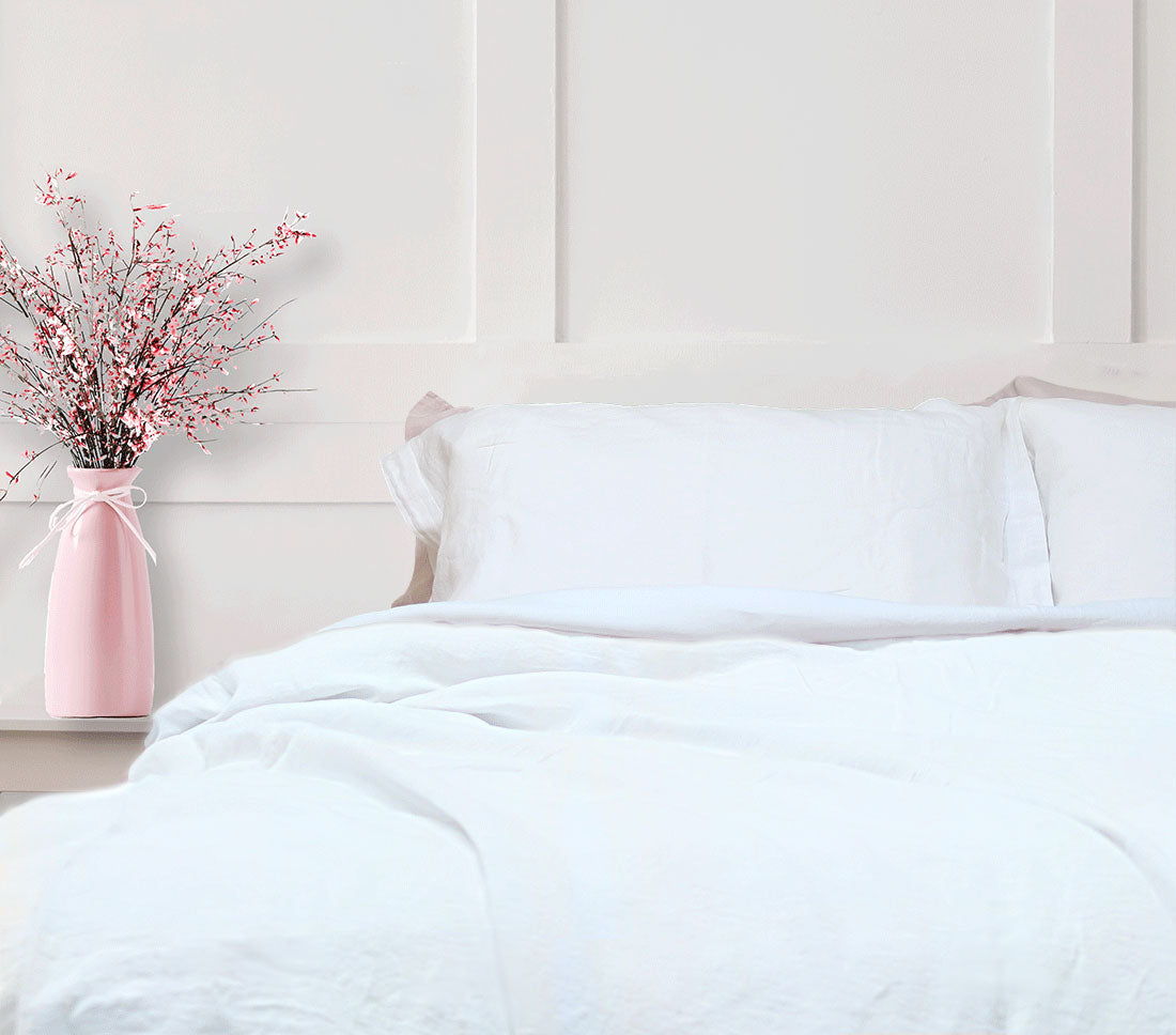 Stonewashed Linen Flat Sheets In White